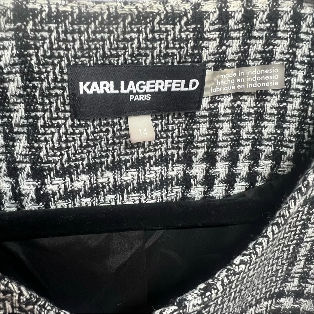 Karl Lagerfeld Black and White Plaid Blazer Jacket Paris Tweed Peplum Fringe - Picture 3 of 7